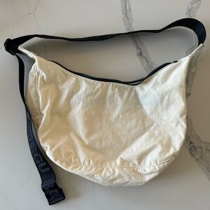 White Baggu Medium Crescent